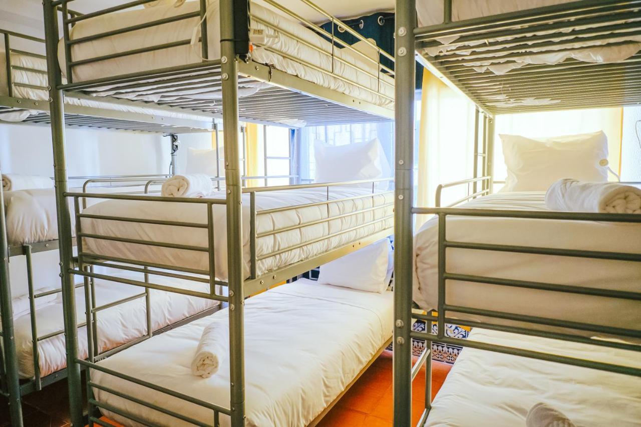 Help Yourself Hostels - Restelo Lisboa Εξωτερικό φωτογραφία