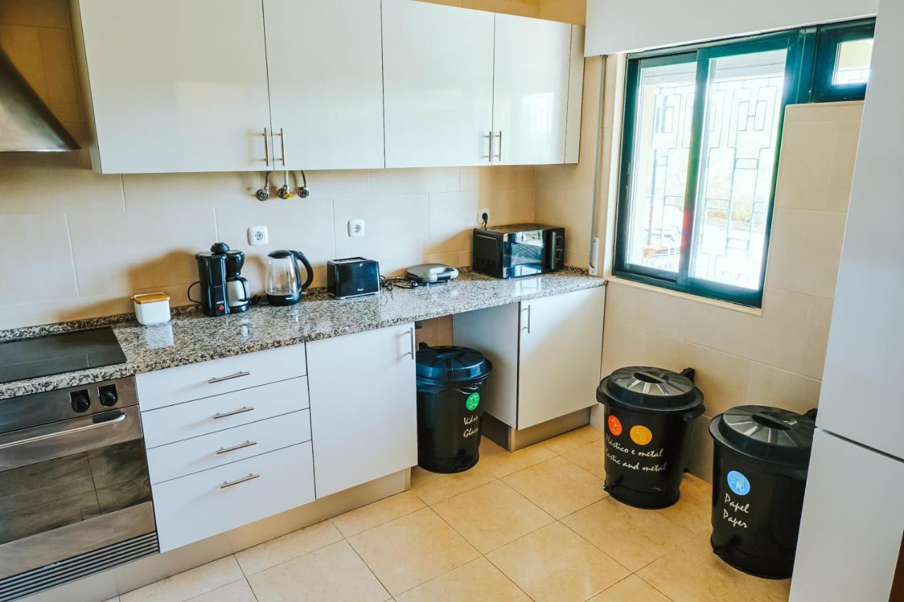 Help Yourself Hostels - Restelo Lisboa Εξωτερικό φωτογραφία